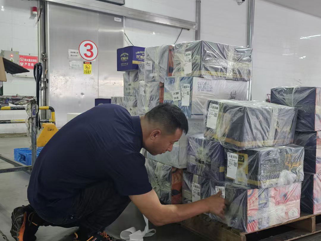 5月模范人物|王代慧：以继续守护客户信托，，，，，，，通俗岗位也有着述为